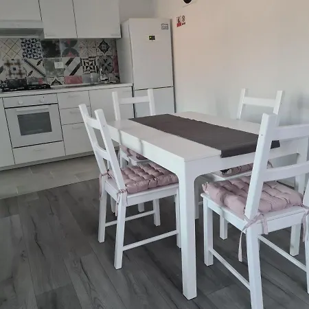 Apartman Dollar Póla