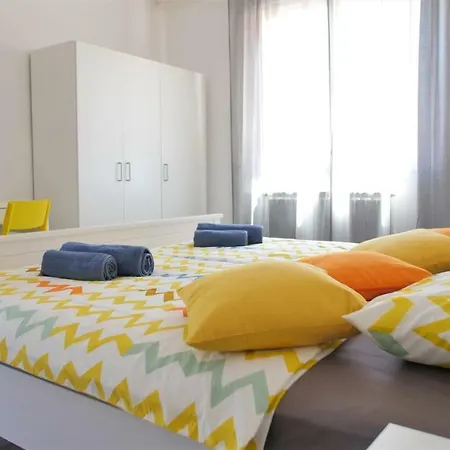 Dollar Apartment